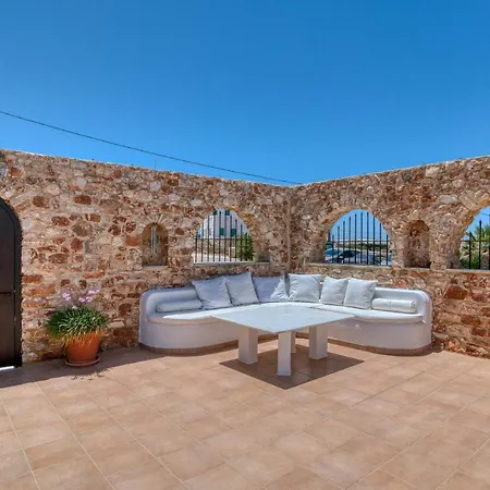 Thea - Beachfront 5 Bedrooms * Sarakíniko