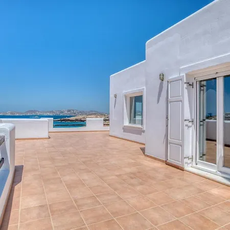 Thea - Beachfront 5 Bedrooms 别墅 *